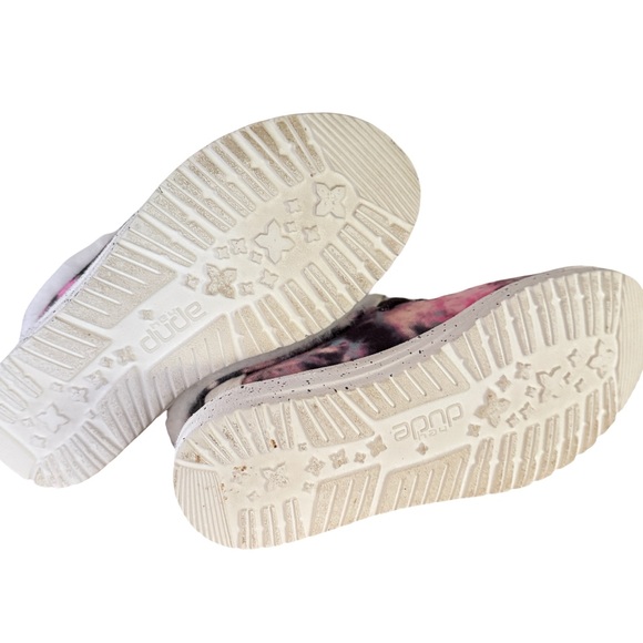 Girls Hey Dude Tie-Dye Faux Fur Lined Shoes - Picture 5 of 8